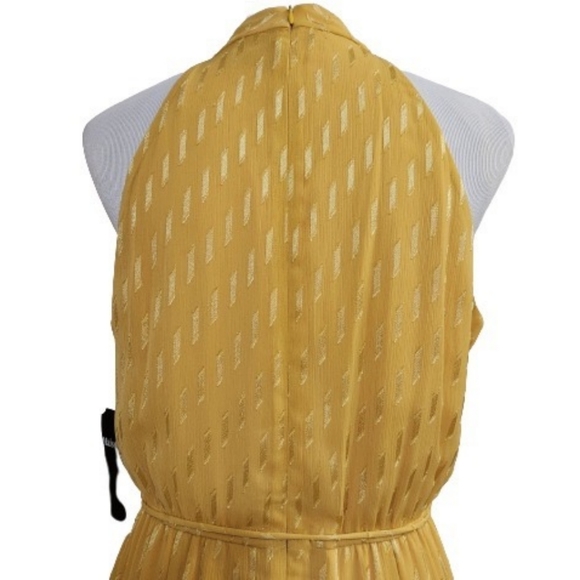 🆕️⬇️🎉HOST PICK🎉 Maison Tara Clip Dot Chiffon Maxi Dress - Picture 11 of 15